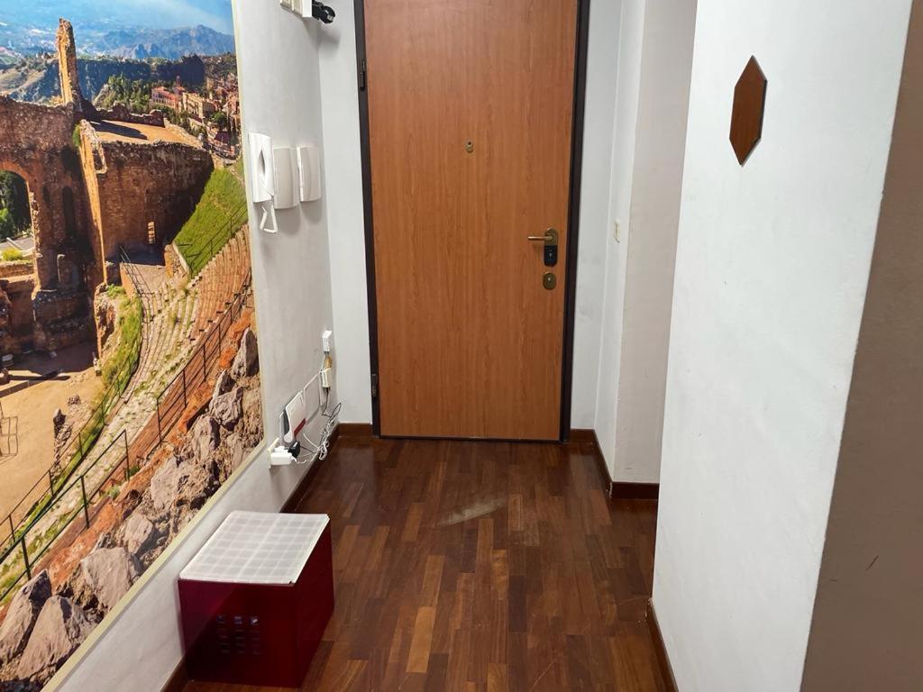 Locami Holiday&Rooms Suite Jolanda Катанія Екстер'єр фото