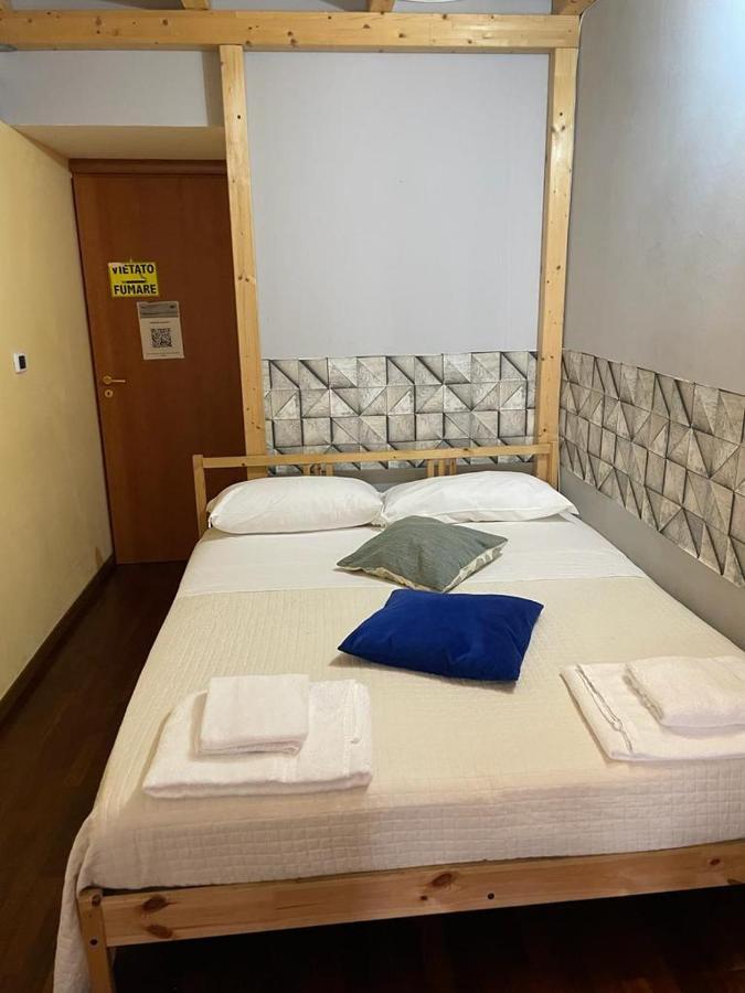 Locami Holiday&Rooms Suite Jolanda Катанія Екстер'єр фото